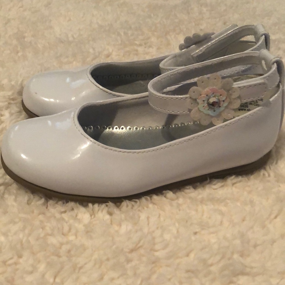 dress shoes, shiny white, floral ankle strap